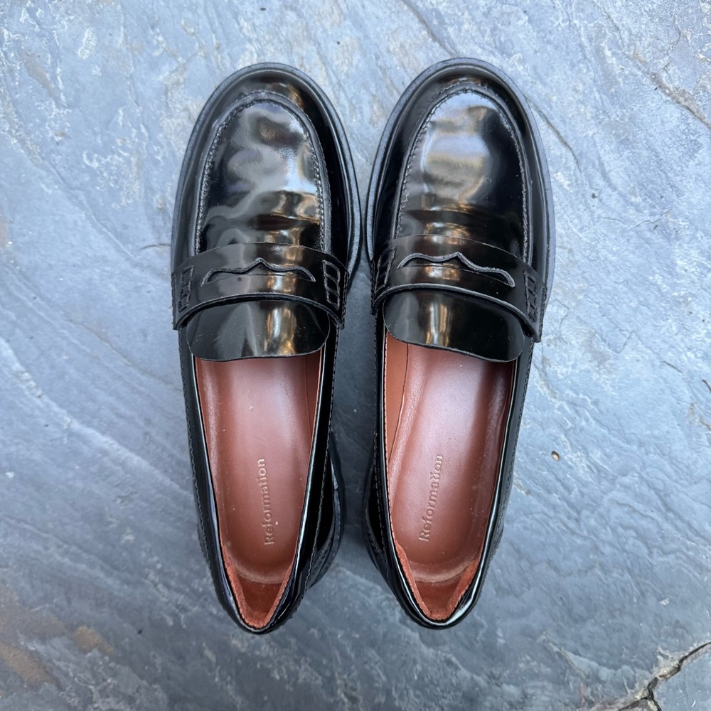 Reformation Agathea Chunky Loafers -Black Patent Leather (Fits like a 6!)